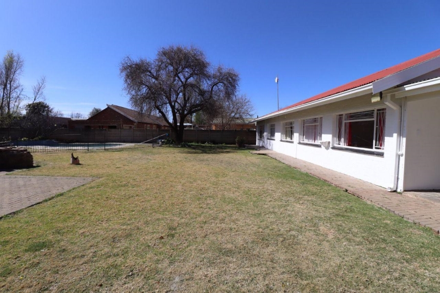 10 Bedroom Property for Sale in Universitas Free State